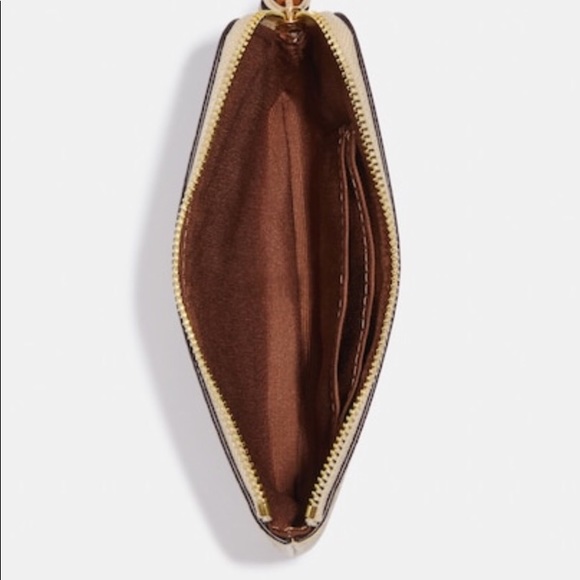 Authentic Coach Chick Wristlet NWT - Picture 2 of 4